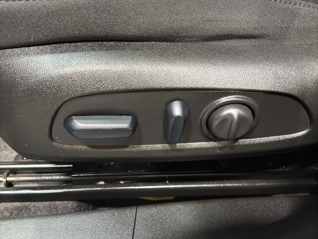 2024 Chevrolet Malibu in Burlington, WI 53105 - 18102018 14