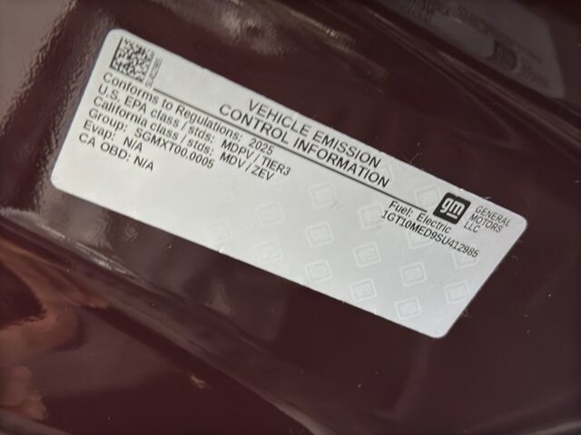 2025 GMC Sierra EV in Burlington, WI 53105 - 18102019 39