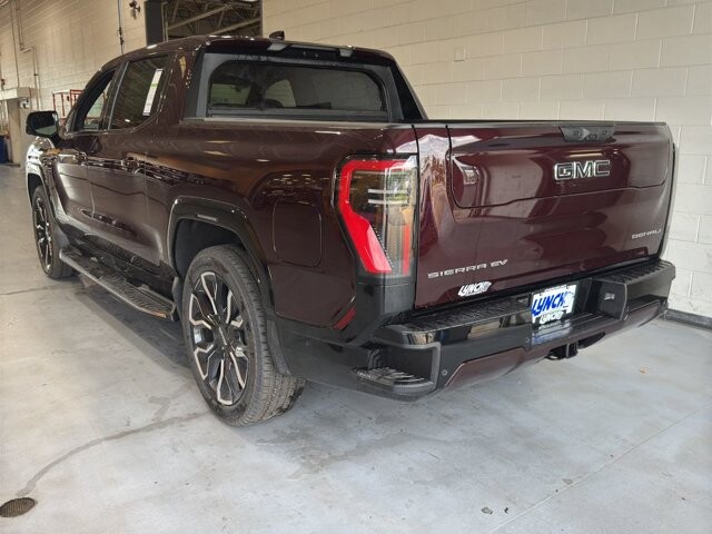 2025 GMC Sierra EV in Burlington, WI 53105 - 18102019 46
