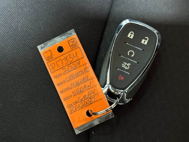 2024 Chevrolet Malibu in Burlington, WI 53105 - 18102021 34