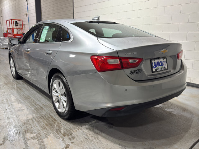 2024 Chevrolet Malibu in Burlington, WI 53105 - 18102021 3