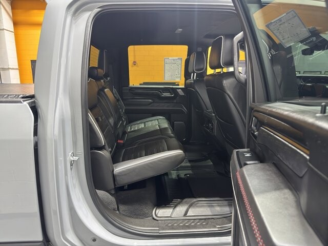 2024 GMC Sierra 2500 in Burlington, WI 53105 - 18102024 24