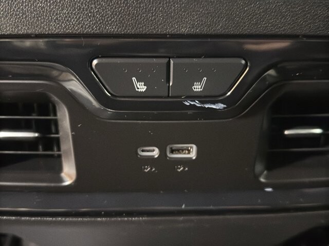 2024 GMC Sierra 2500 in Burlington, WI 53105 - 18102024 18