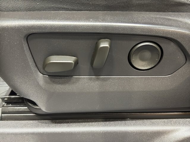 2024 Chevrolet Silverado 1500 in Burlington, WI 53105 - 18102025 16