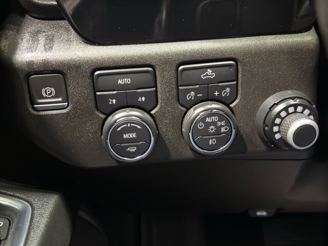 2024 Chevrolet Silverado 1500 in Burlington, WI 53105 - 18102025 31