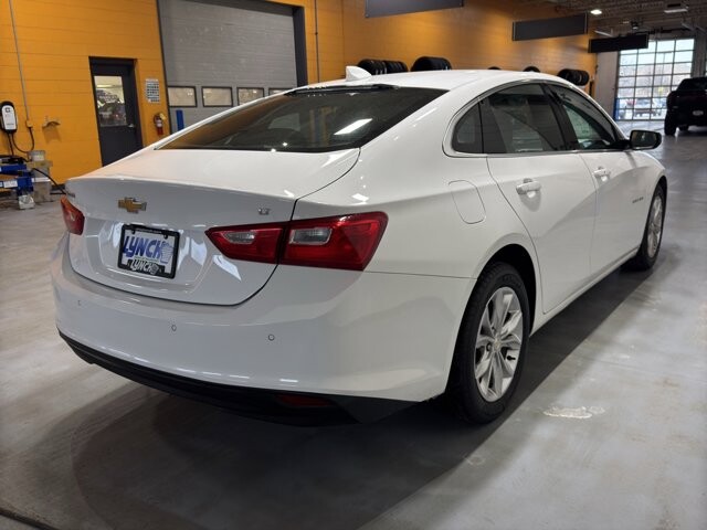 2024 Chevrolet Malibu in Burlington, WI 53105 - 18102028 5