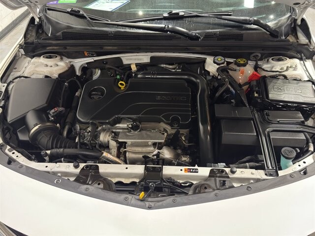 2024 Chevrolet Malibu in Burlington, WI 53105 - 18102028 31