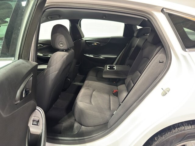 2024 Chevrolet Malibu in Burlington, WI 53105 - 18102028 10