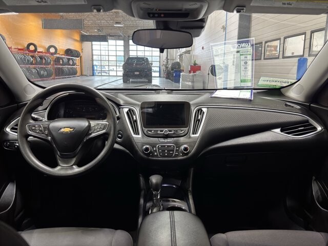 2024 Chevrolet Malibu in Burlington, WI 53105 - 18102028 12