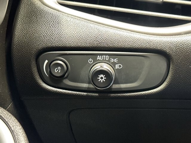 2024 Chevrolet Malibu in Burlington, WI 53105 - 18102028 29