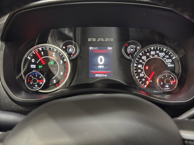 2024 RAM 3500 in Burlington, WI 53105 - 18102030 26