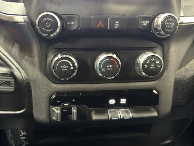 2024 RAM 3500 in Burlington, WI 53105 - 18102030 29