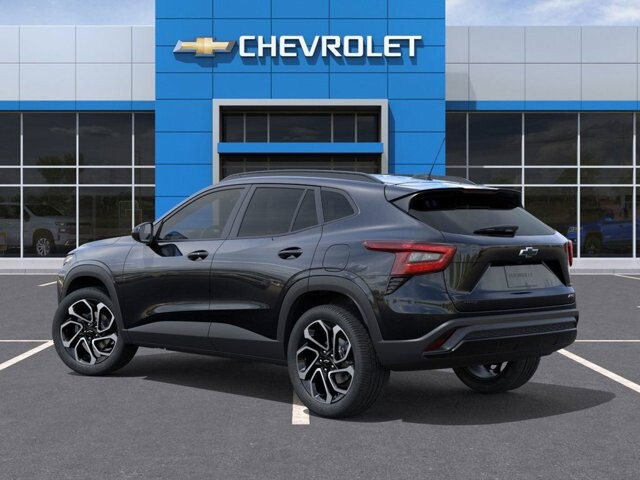 2026 Chevrolet Trax in Burlington, WI 53105 - 18102045 3