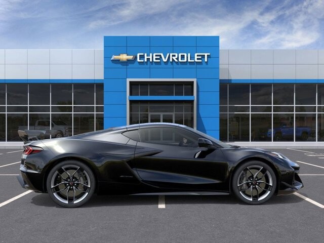 2026 Chevrolet Corvette in Burlington, WI 53105 - 18102047 5