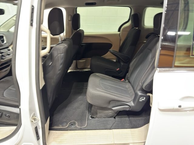 2024 Chrysler Voyager in Burlington, WI 53105 - 18102055 10