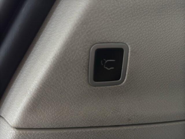 2024 Chrysler Voyager in Burlington, WI 53105 - 18102055 22