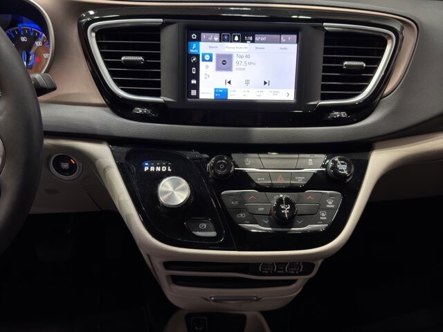 2024 Chrysler Voyager in Burlington, WI 53105 - 18102055 28