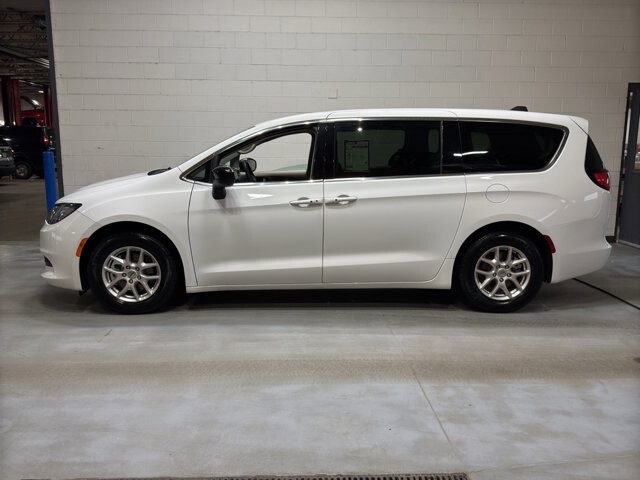 2024 Chrysler Voyager in Burlington, WI 53105 - 18102055 2