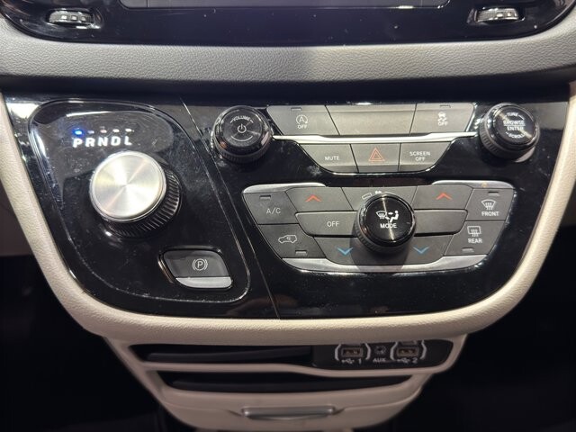 2024 Chrysler Voyager in Burlington, WI 53105 - 18102055 31