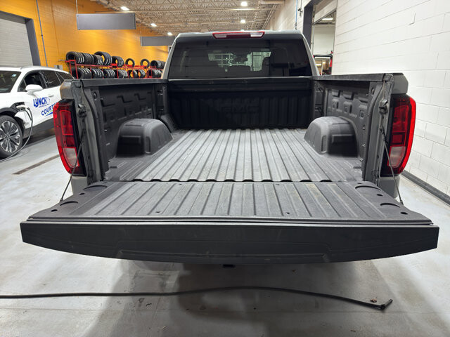 2025 GMC Sierra 1500 in Burlington, WI 53105 - 18102058 23