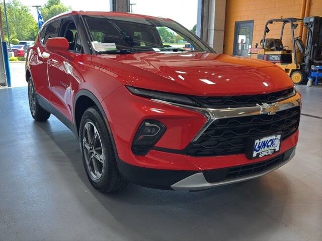 2025 Chevrolet Blazer in Burlington, WI 53105 - 18102060 7