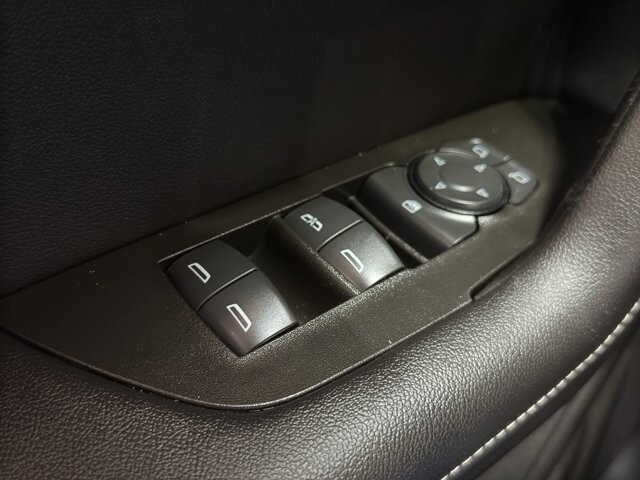 2025 Chevrolet Blazer in Burlington, WI 53105 - 18102060 32