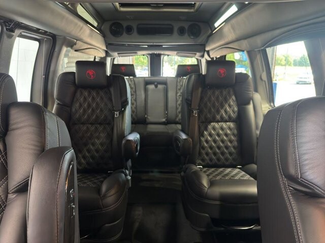 2025 Chevrolet Express 2500 in Burlington, WI 53105 - 18102062 28