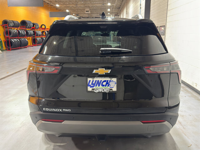 2025 Chevrolet Equinox in Burlington, WI 53105 - 18102065 4