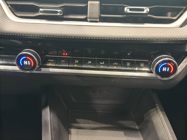 2025 Chevrolet Equinox in Burlington, WI 53105 - 18102065 30