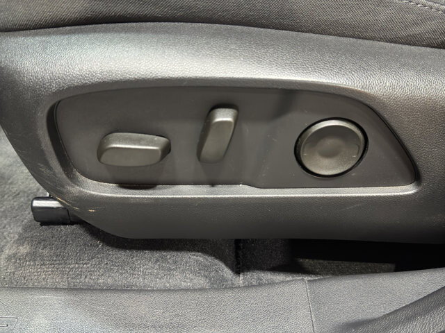 2025 Chevrolet Equinox in Burlington, WI 53105 - 18102065 15