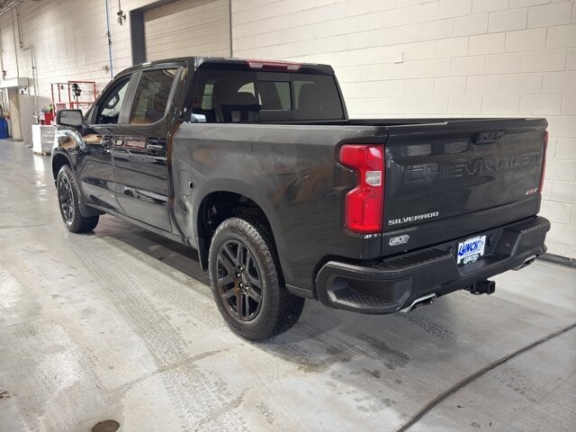 2023 Chevrolet Silverado 1500 in Burlington, WI 53105 - 18102066 3