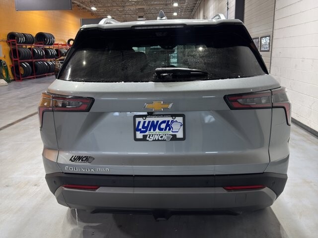 2025 Chevrolet Equinox in Burlington, WI 53105 - 18102067 4