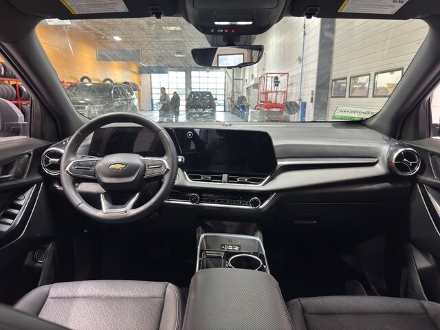 2025 Chevrolet Equinox in Burlington, WI 53105 - 18102067 13