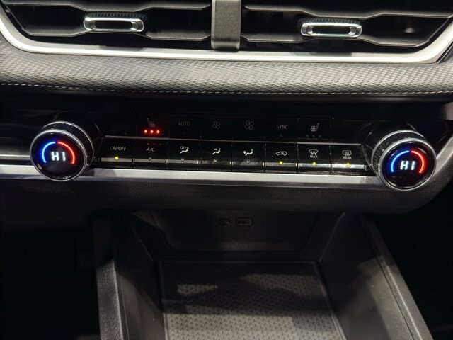 2025 Chevrolet Equinox in Burlington, WI 53105 - 18102067 31