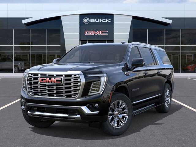2026 GMC Yukon XL in Burlington, WI 53105 - 18102075 7