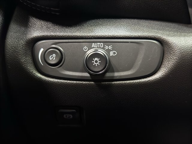 2025 Chevrolet Blazer in Burlington, WI 53105 - 18102076 32