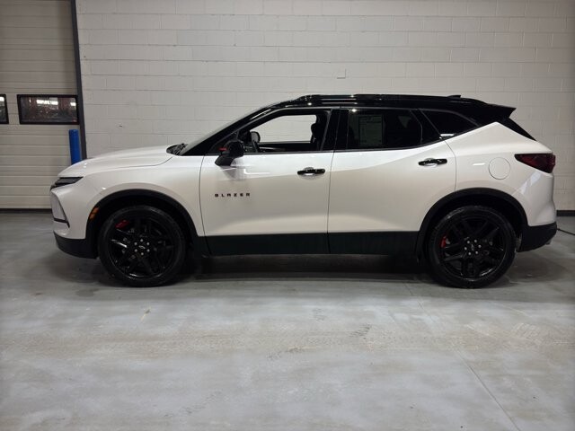 2025 Chevrolet Blazer in Burlington, WI 53105 - 18102076 2