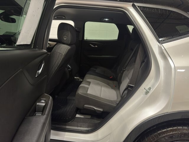 2025 Chevrolet Blazer in Burlington, WI 53105 - 18102076 10
