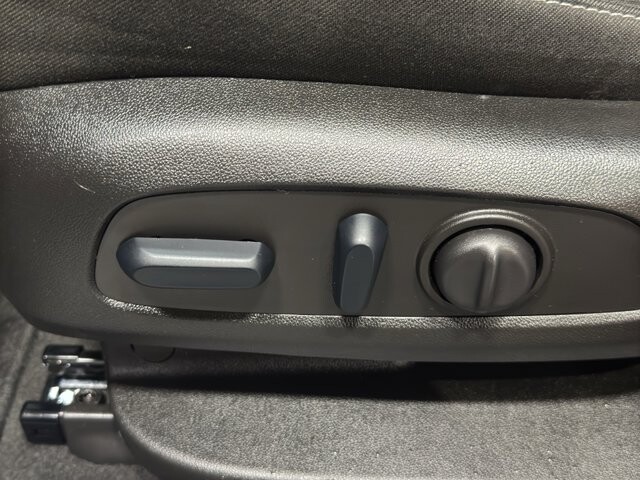 2025 Chevrolet Blazer in Burlington, WI 53105 - 18102076 15