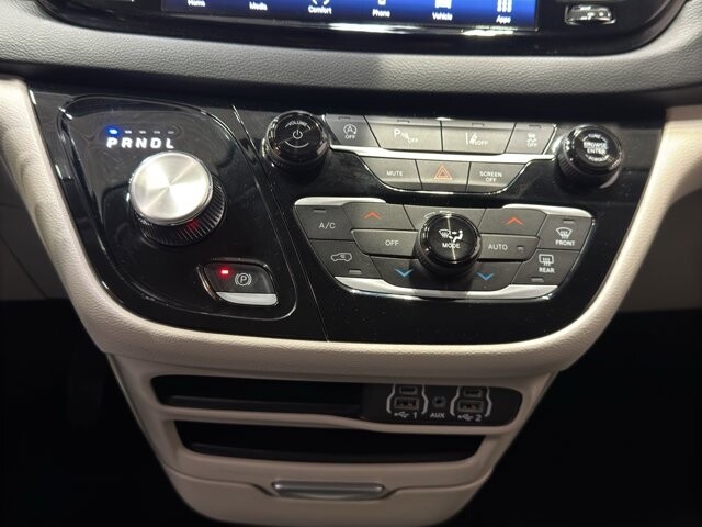 2024 Chrysler Pacifica in Burlington, WI 53105 - 18102082 30