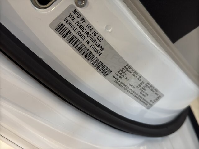 2024 Chrysler Pacifica in Burlington, WI 53105 - 18102082 37