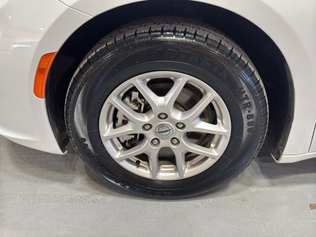 2024 Chrysler Pacifica in Burlington, WI 53105 - 18102082 9