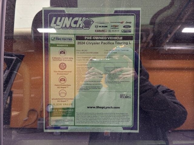 2024 Chrysler Pacifica in Burlington, WI 53105 - 18102082 38