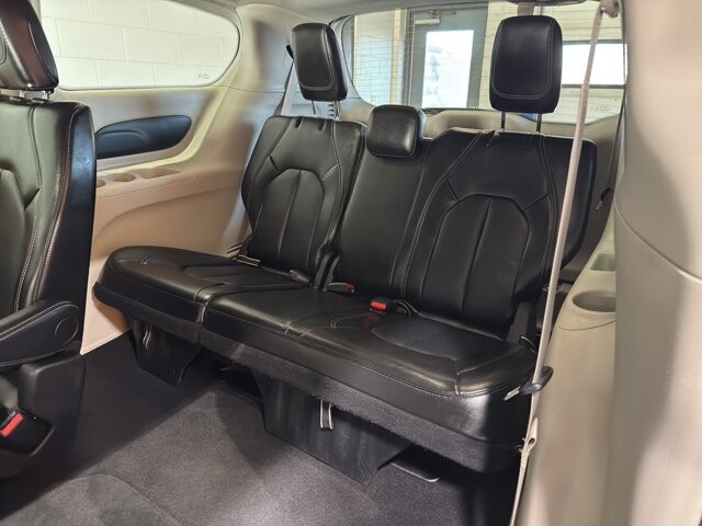 2024 Chrysler Pacifica in Burlington, WI 53105 - 18102086 10