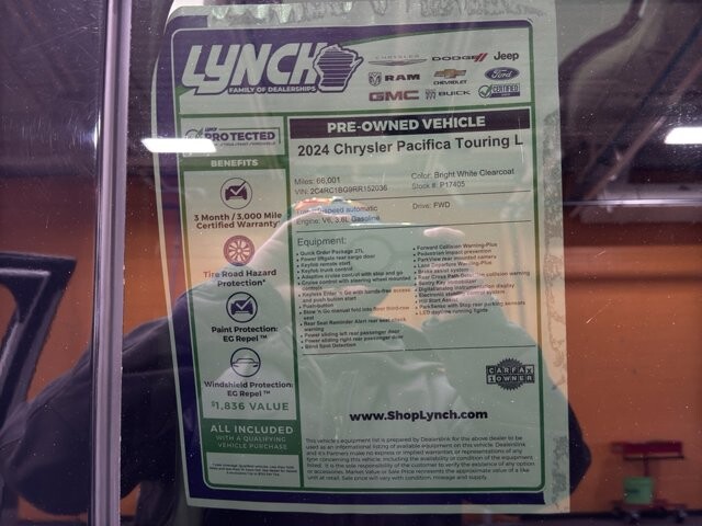 2024 Chrysler Pacifica in Burlington, WI 53105 - 18102086 39