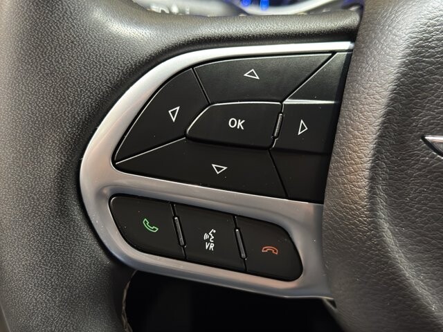 2024 Chrysler Pacifica in Burlington, WI 53105 - 18102086 24