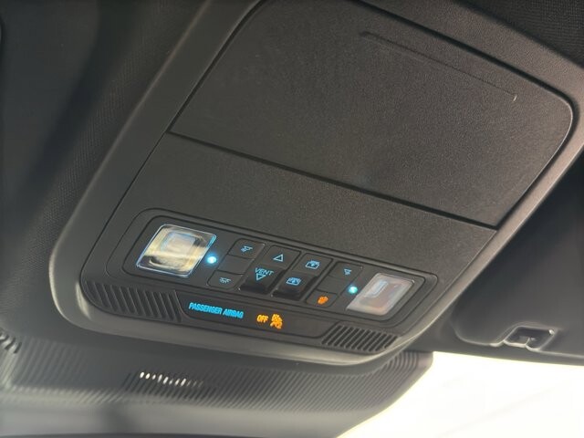 2025 Ford Explorer in Burlington, WI 53105 - 18102094 38