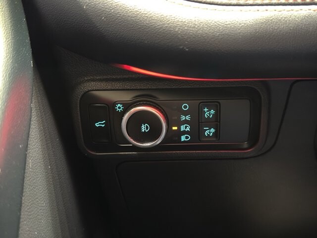 2025 Ford Explorer in Burlington, WI 53105 - 18102094 35