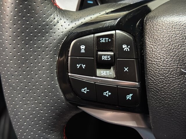 2025 Ford Explorer in Burlington, WI 53105 - 18102094 26