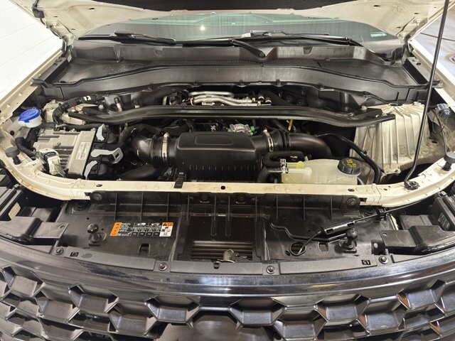 2025 Ford Explorer in Burlington, WI 53105 - 18102094 40